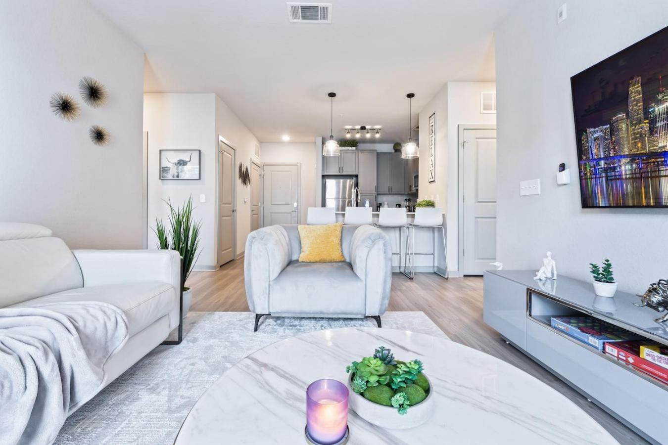 Tropicana Field 2 Bed In Dwtwn With Free Parking Apartment St. Petersburg Bagian luar foto