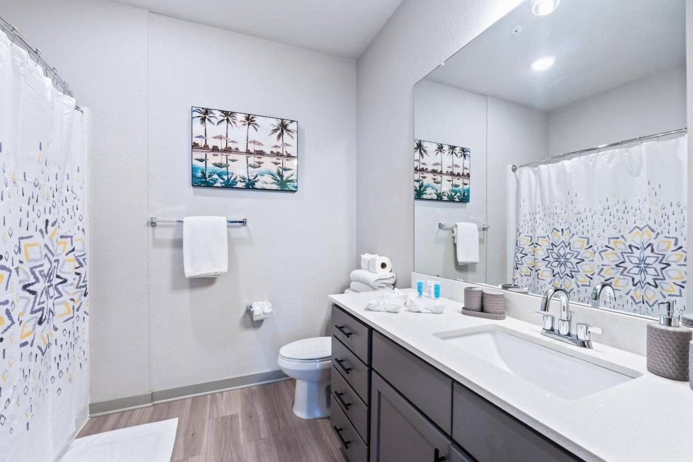 Tropicana Field 2 Bed In Dwtwn With Free Parking Apartment St. Petersburg Bagian luar foto